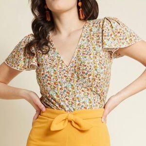 Compania Fantastica Floral Wrap Top